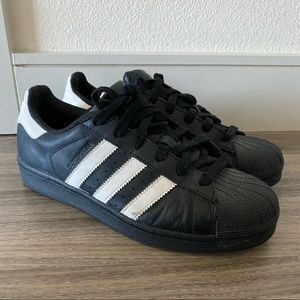 Adidas Superstar Shoes (Men US 6.5 = Women US 8)